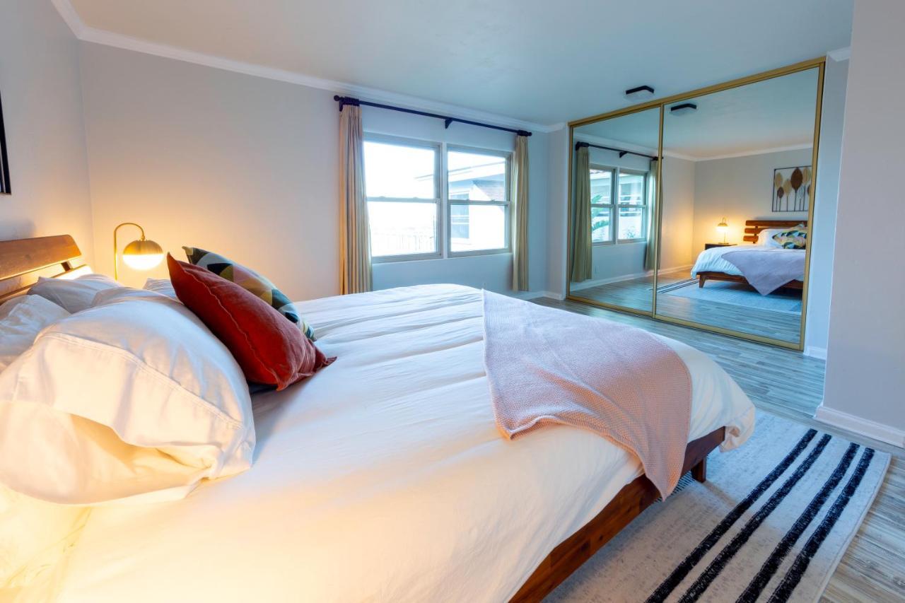 Ocean Beach Luxury + A Private Fireworks Show! *