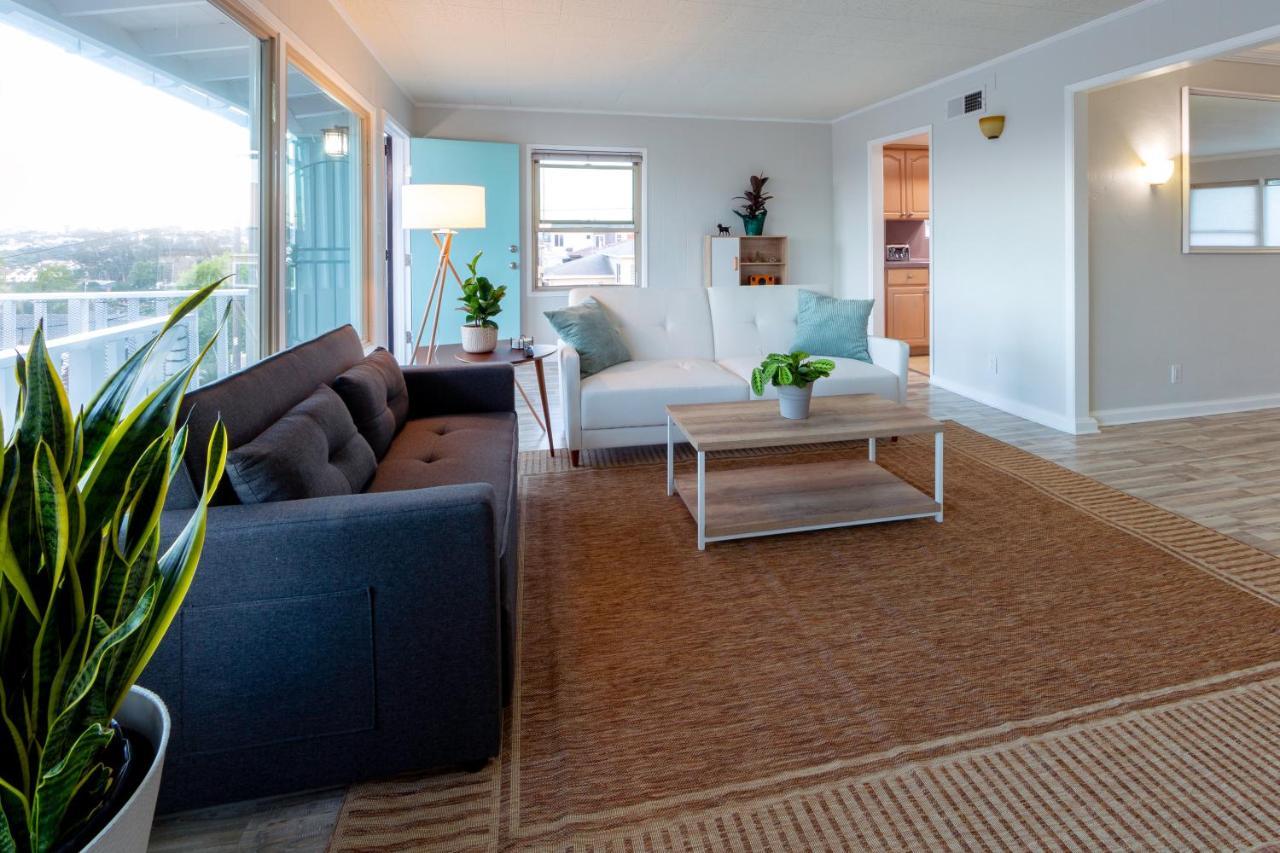 Ocean Beach Luxury + A Private Fireworks Show! Holiday home *